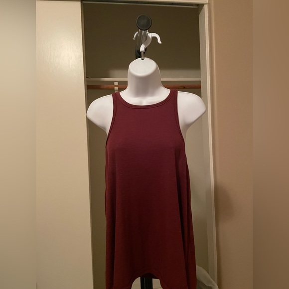 Free People Tops - Free People burgundy tank size small